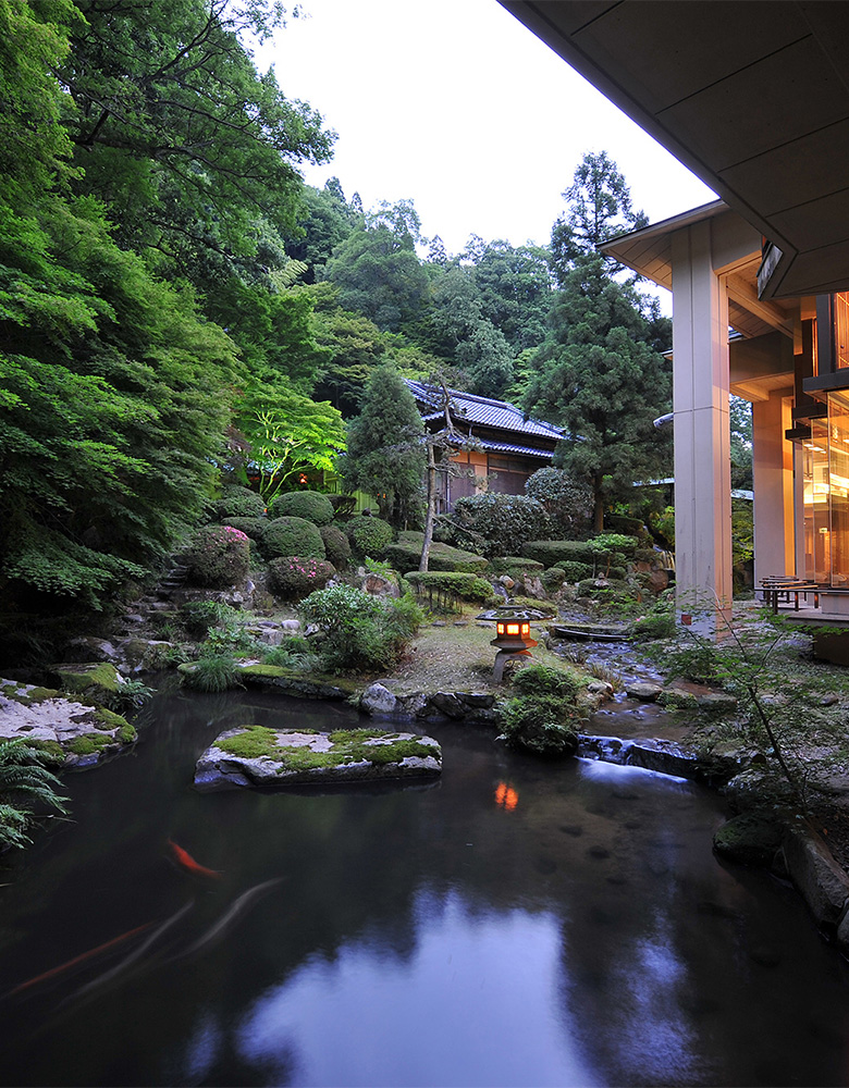 依山楼岩崎庭園 「依水苑」
